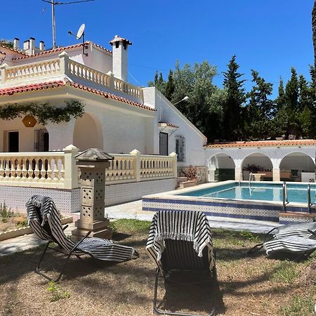 אל קאמפיו Villa Con Piscina A 5 Min A Pie De La Playa Y Pau5 מראה חיצוני תמונה