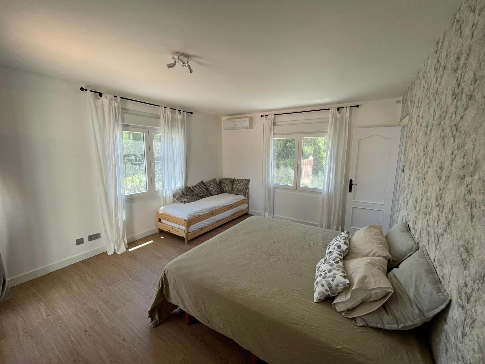 אל קאמפיו Villa Con Piscina A 5 Min A Pie De La Playa Y Pau5 מראה חיצוני תמונה