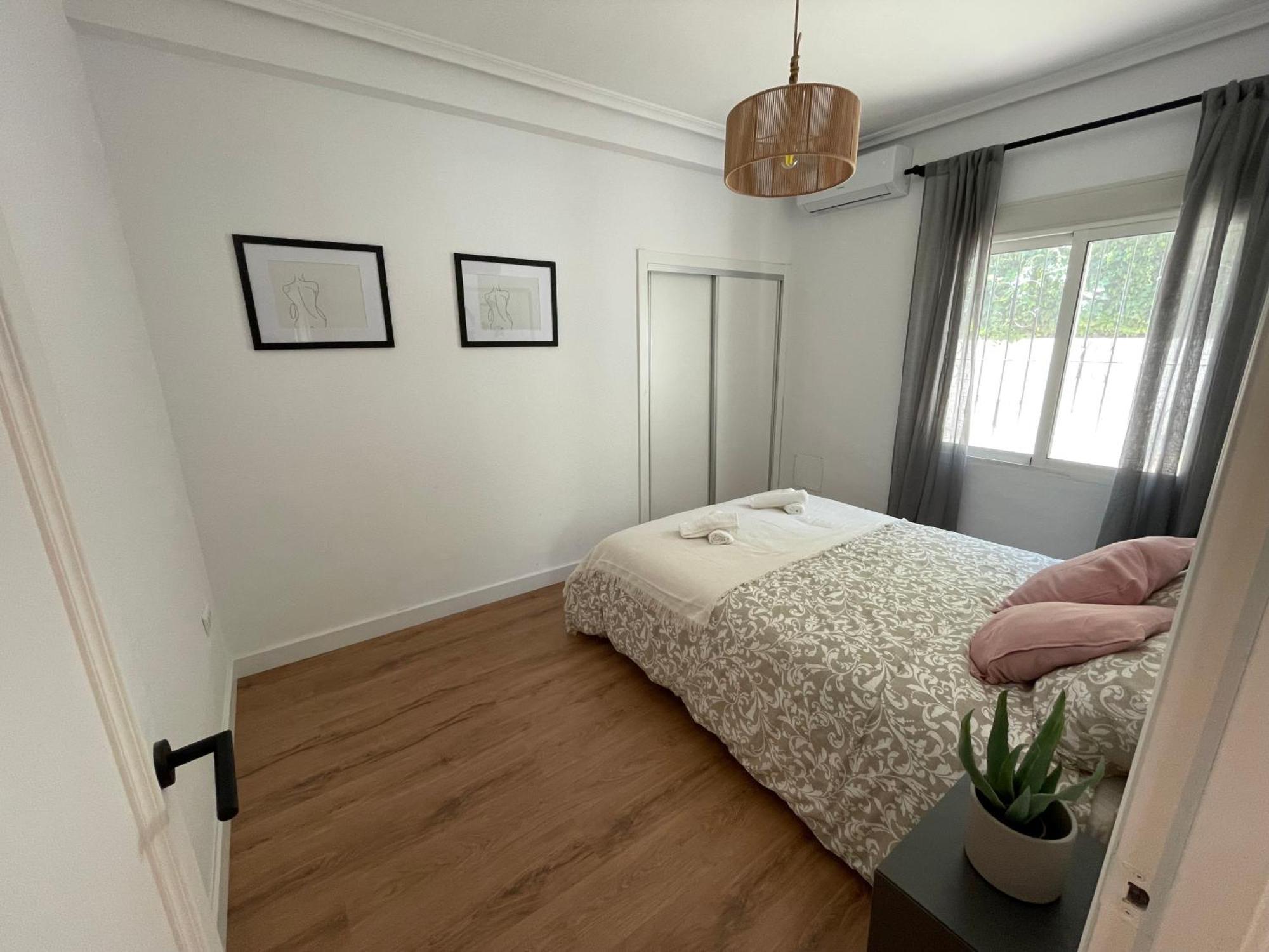 אל קאמפיו Villa Con Piscina A 5 Min A Pie De La Playa Y Pau5 מראה חיצוני תמונה