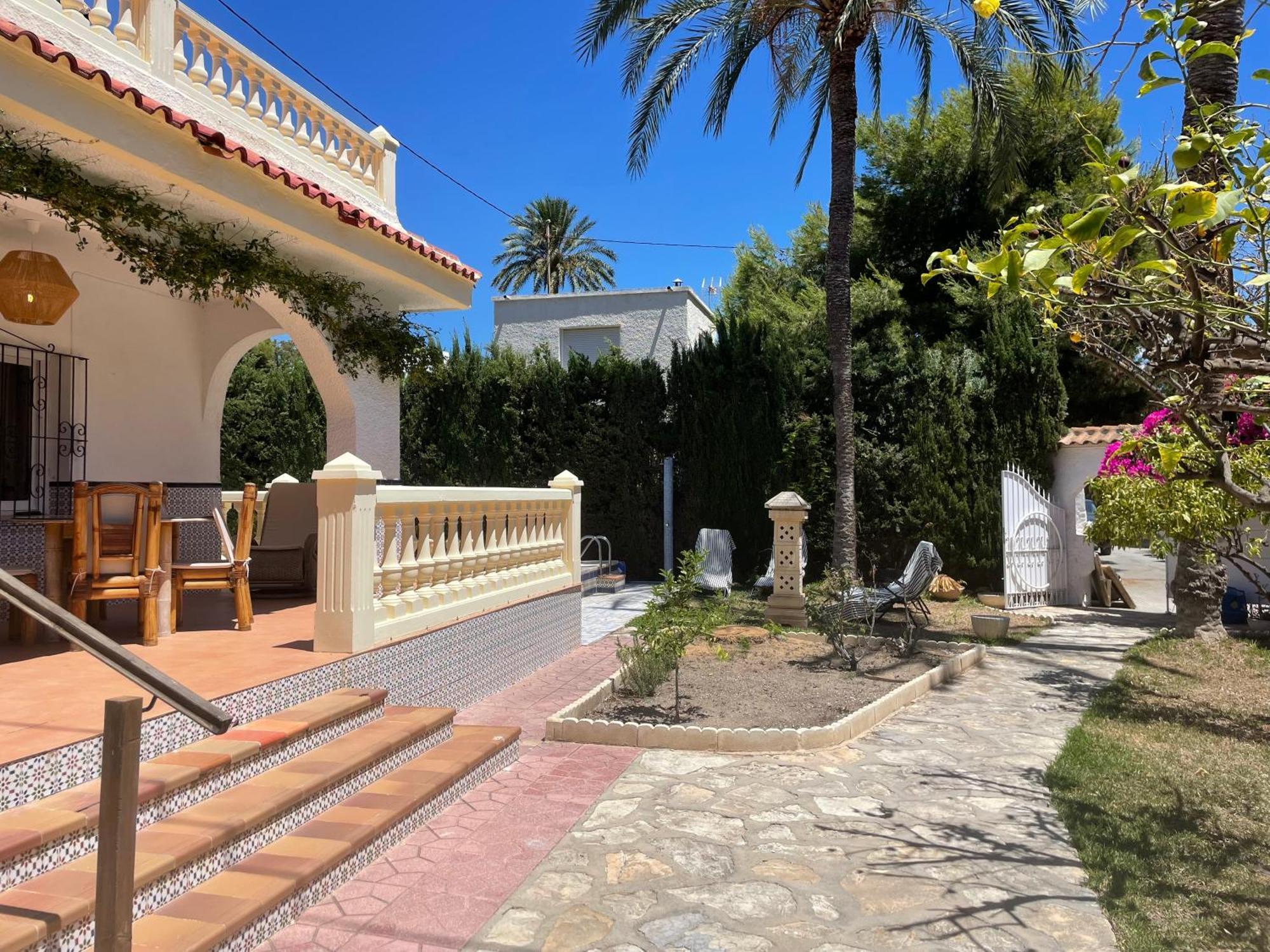 אל קאמפיו Villa Con Piscina A 5 Min A Pie De La Playa Y Pau5 מראה חיצוני תמונה